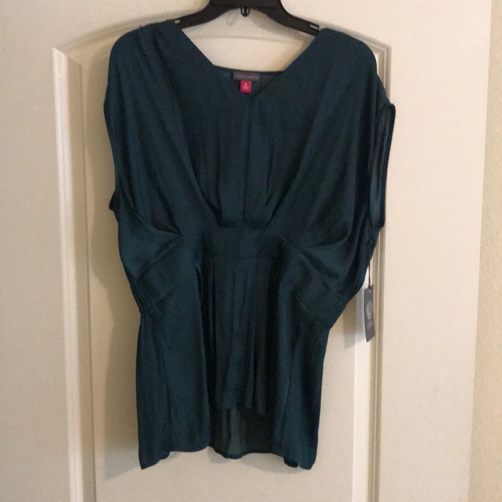 Vince Camuto Green Peplum Top